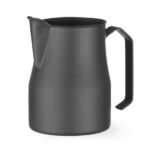 Melkkan matzwart met V-vormige schenktuit, HENDI, 0,7L, Zwart, ⌀84x(H)130mm