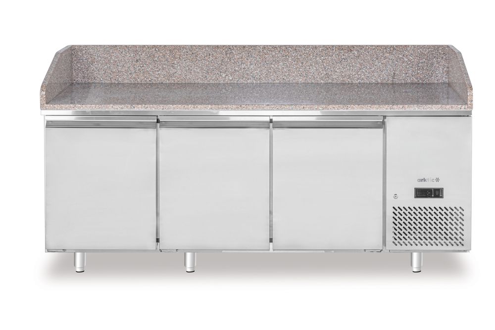 Pizza cooling table with granite worktop