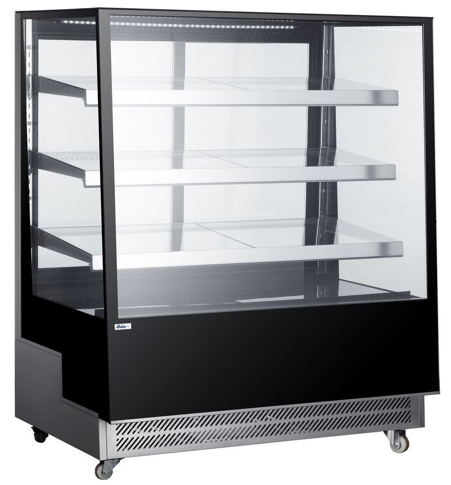 Refrigerated display cabinets with 3 slanted shelves