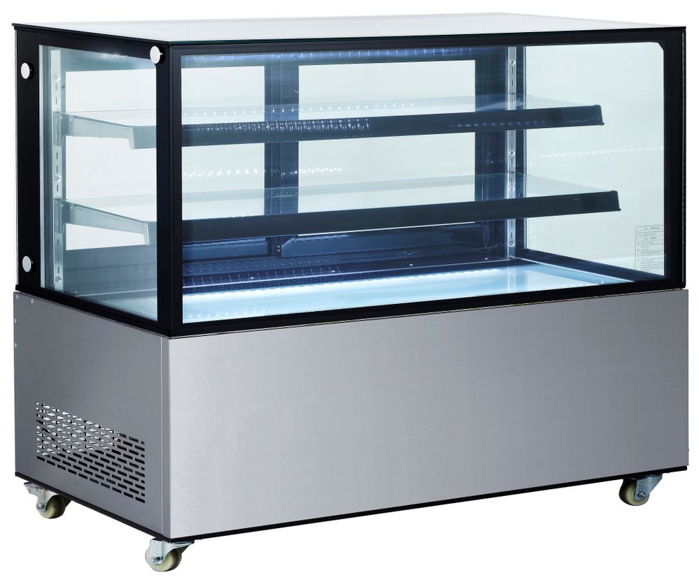 Refrigerated display cabinets with 2 shelves