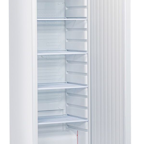 Cooling cabinet in white painted steel housing