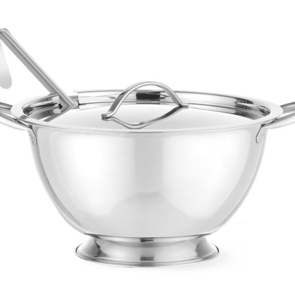 Soup tureen