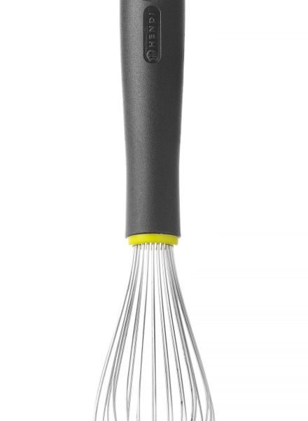 Piano whisk with 12 piano wires