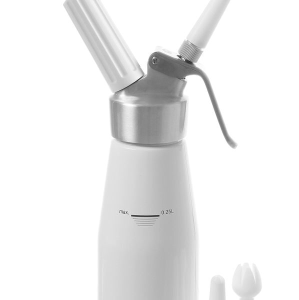 Cream whipper