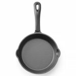 Cast iron skillet