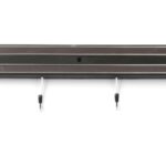 Knife magnet with hooks