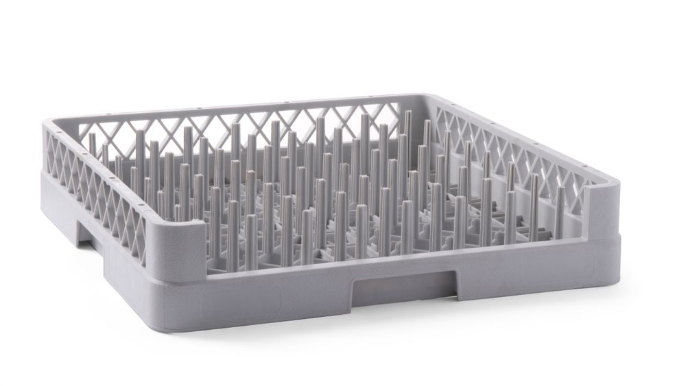 Dishwasher basket for trays