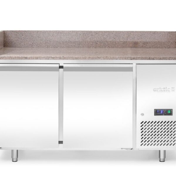 Pizza cooling table with granite worktop