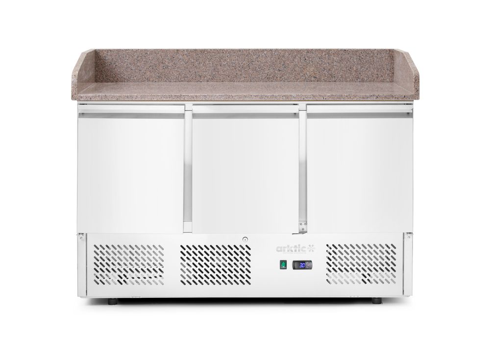 Three door pizza counter with cooling display 380+40L
