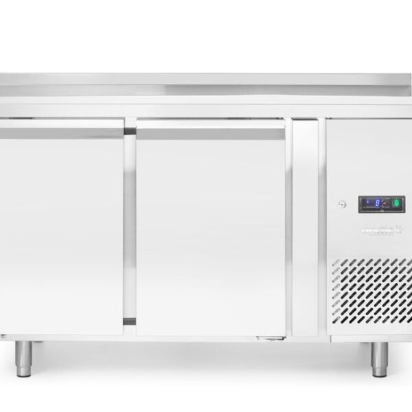 Refrigerated counter