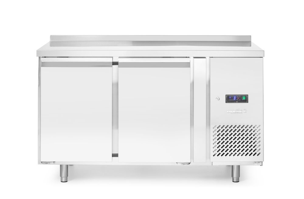 Refrigerated counter