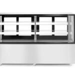 Refrigerated display cabinets with 2 shelves