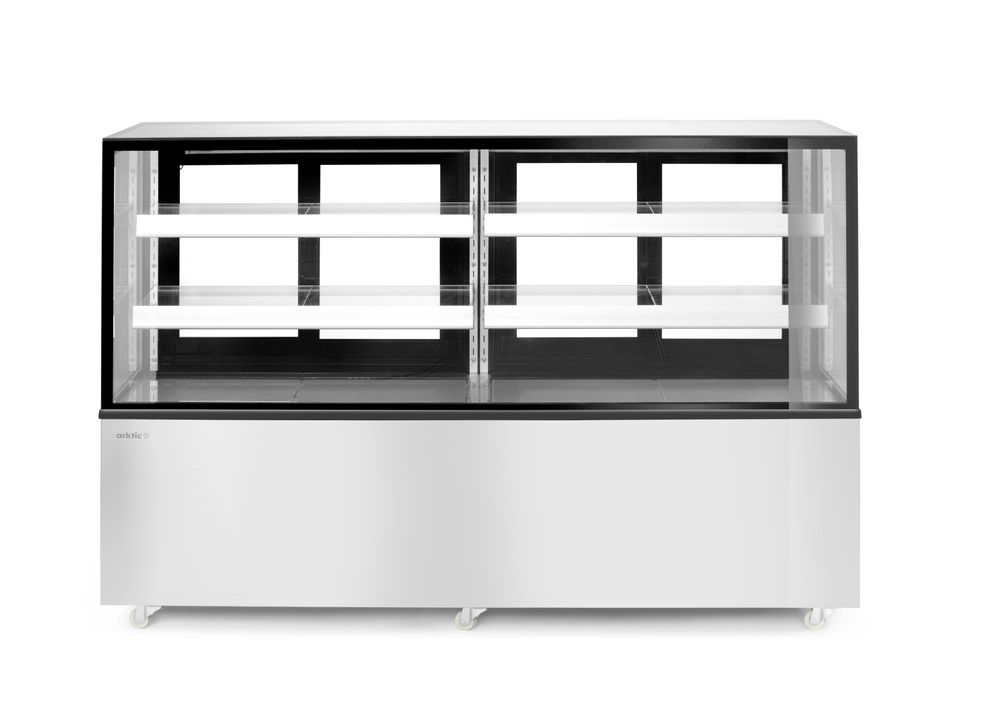 Refrigerated display cabinets with 2 shelves