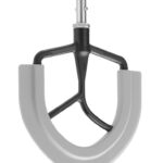 Flat beater with silicone rim