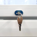 De TEFCOLD ARV165 is een smalle drankenkoeler, ideaal voor het presenteren van - ARV165 - Afbeelding 3