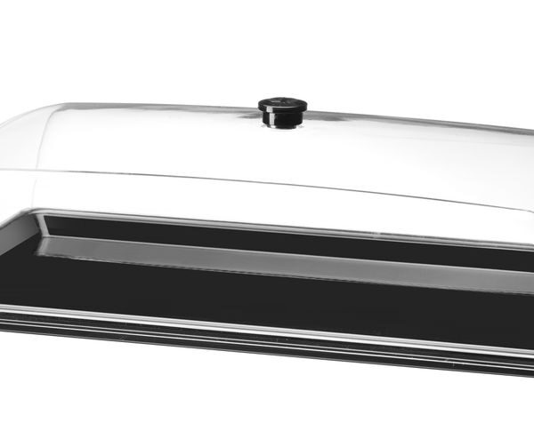 Display tray with lid